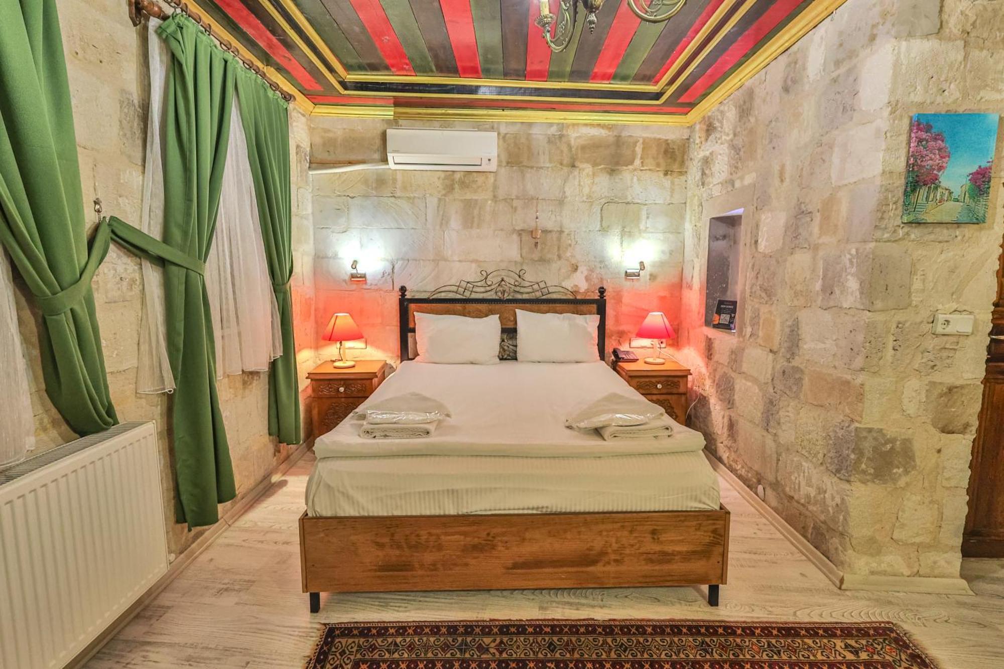 Bedrock Cave Hotel (Adults Only) Goreme Exterior photo