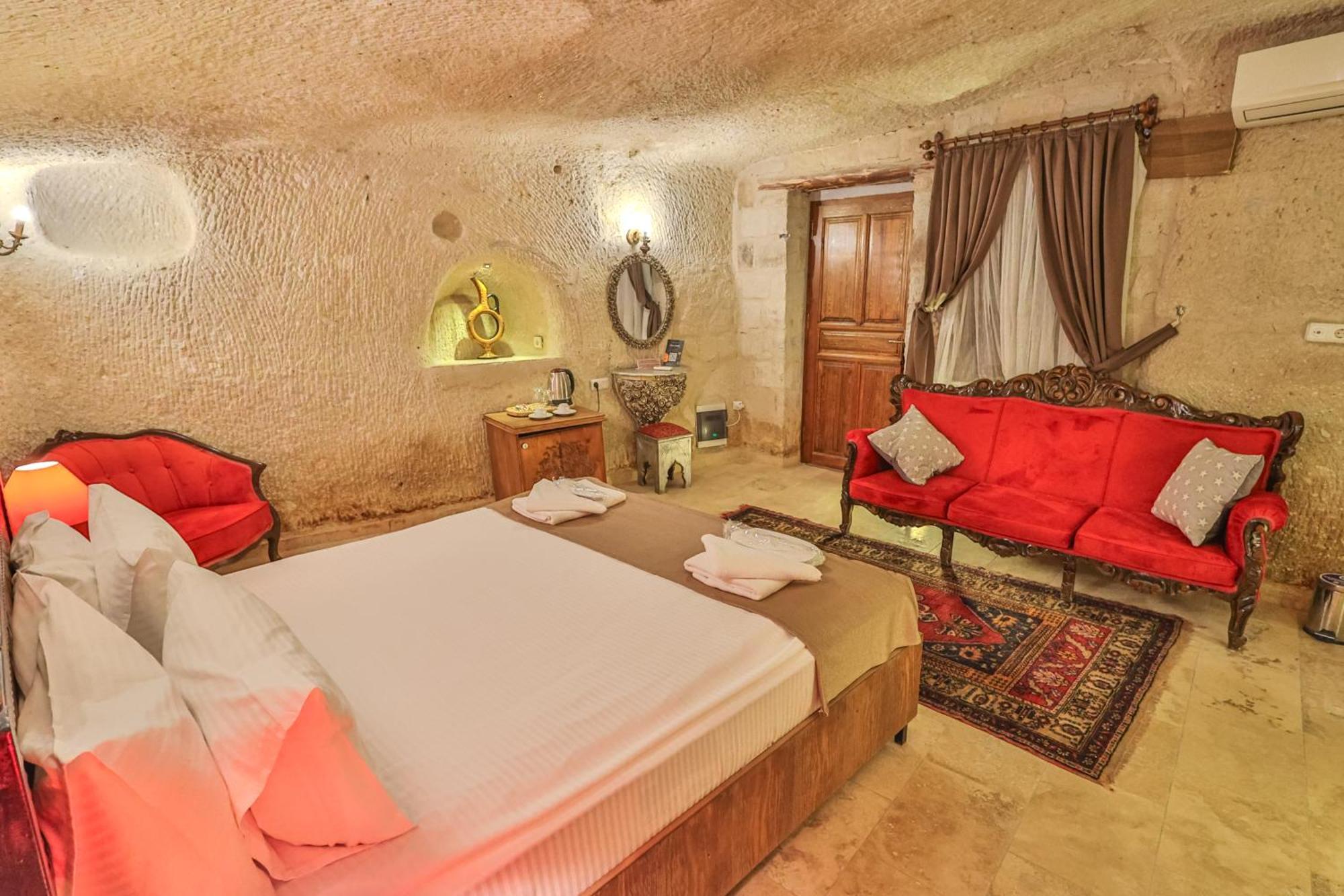 Bedrock Cave Hotel (Adults Only) Goreme Exterior photo