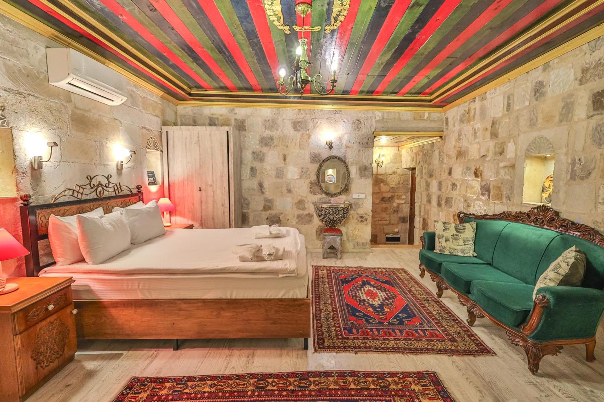 Bedrock Cave Hotel (Adults Only) Goreme Exterior photo
