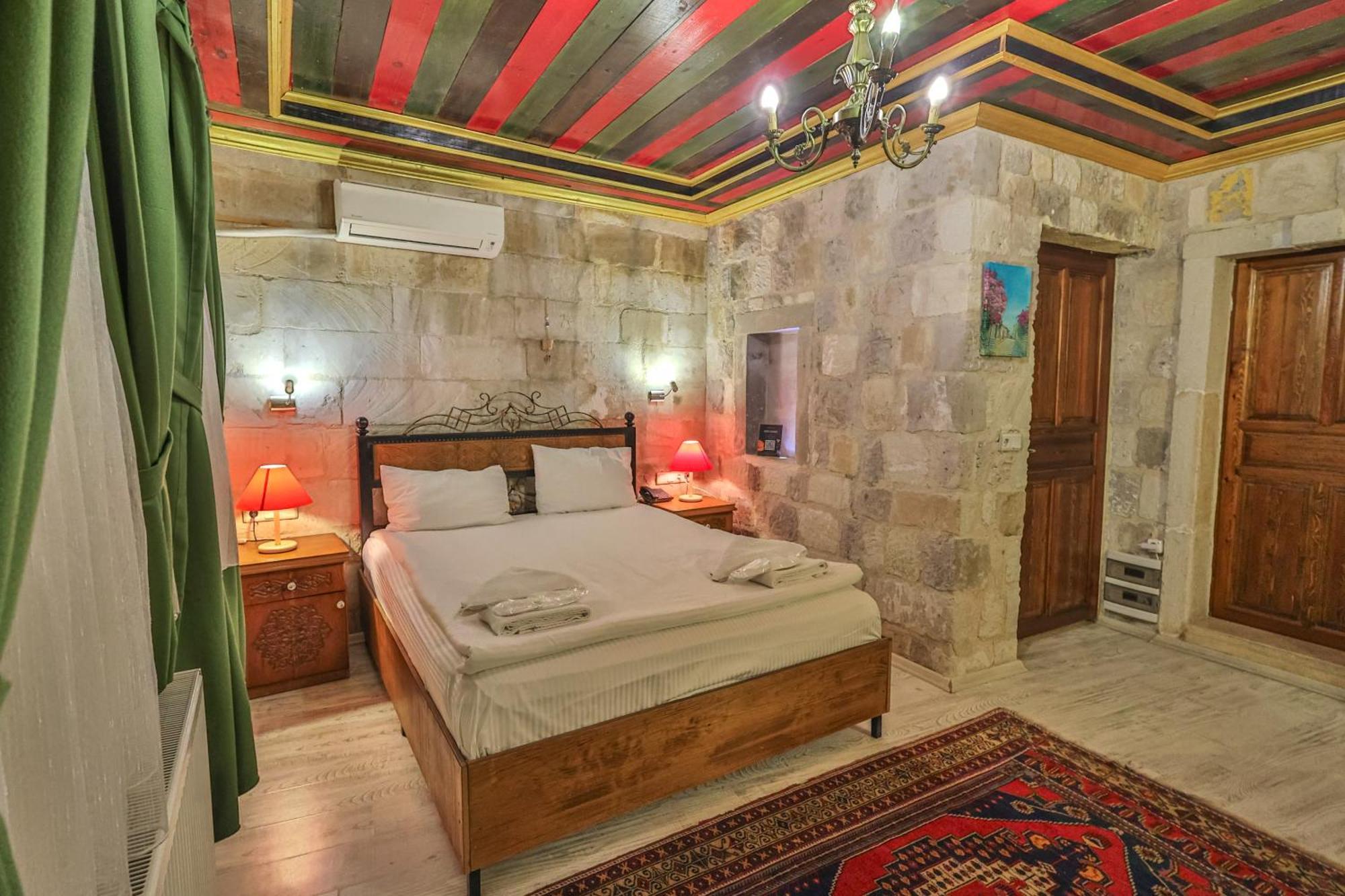 Bedrock Cave Hotel (Adults Only) Goreme Exterior photo