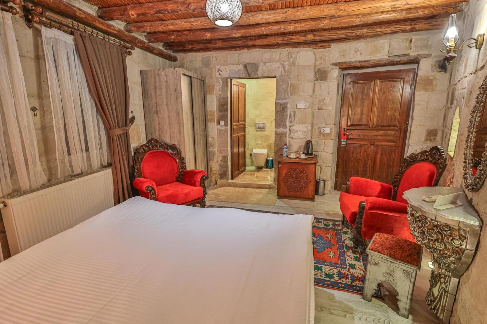 Bedrock Cave Hotel (Adults Only) Goreme Exterior photo