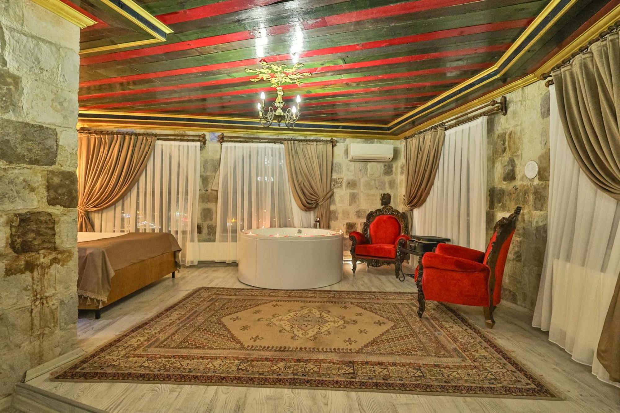 Bedrock Cave Hotel (Adults Only) Goreme Exterior photo